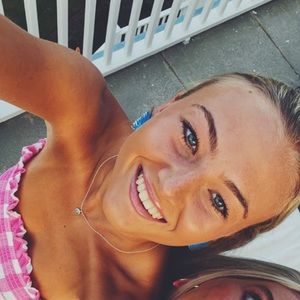 Meet your Posher, Peyton